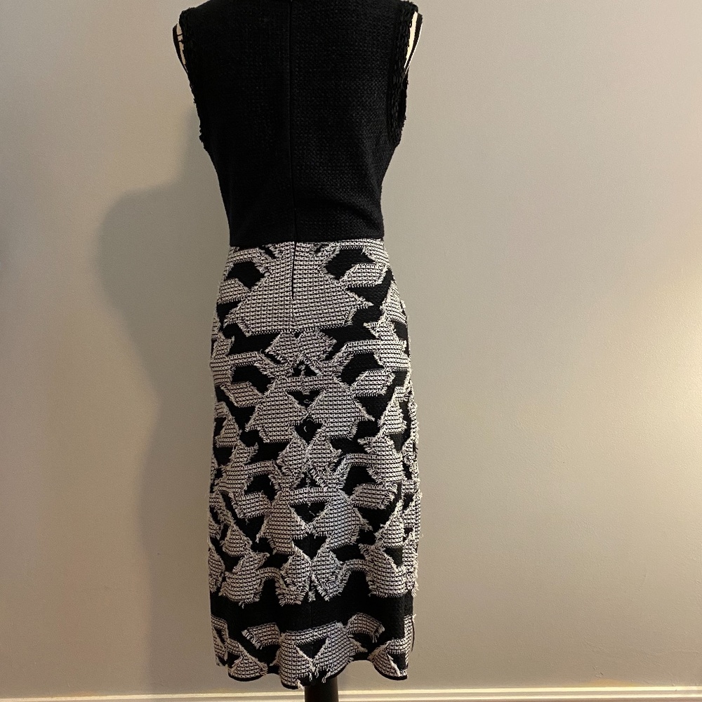 NWT ST. JOHN RARE DRESS SIZE 2 - Picture 6 of 10